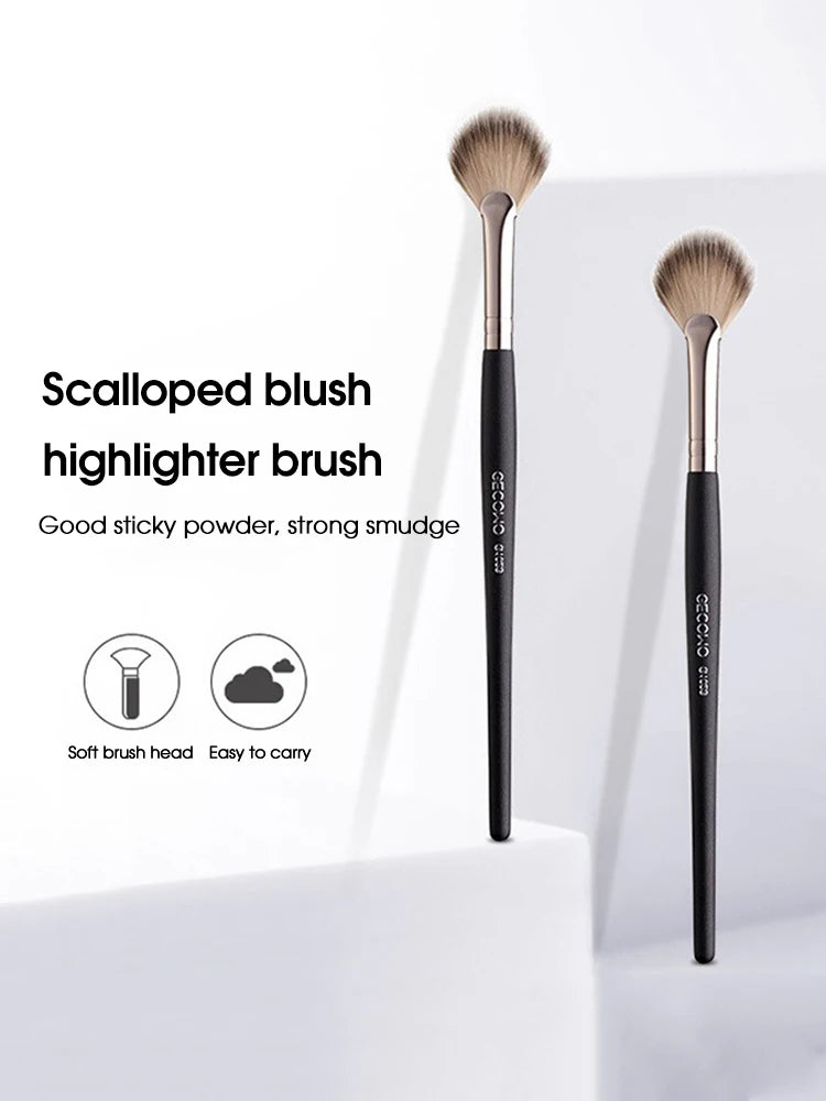 Powder blusher high gloss brush, soft hair, no powder, easy to apply makeup, novice powder blusher makeup brush, beauty tool