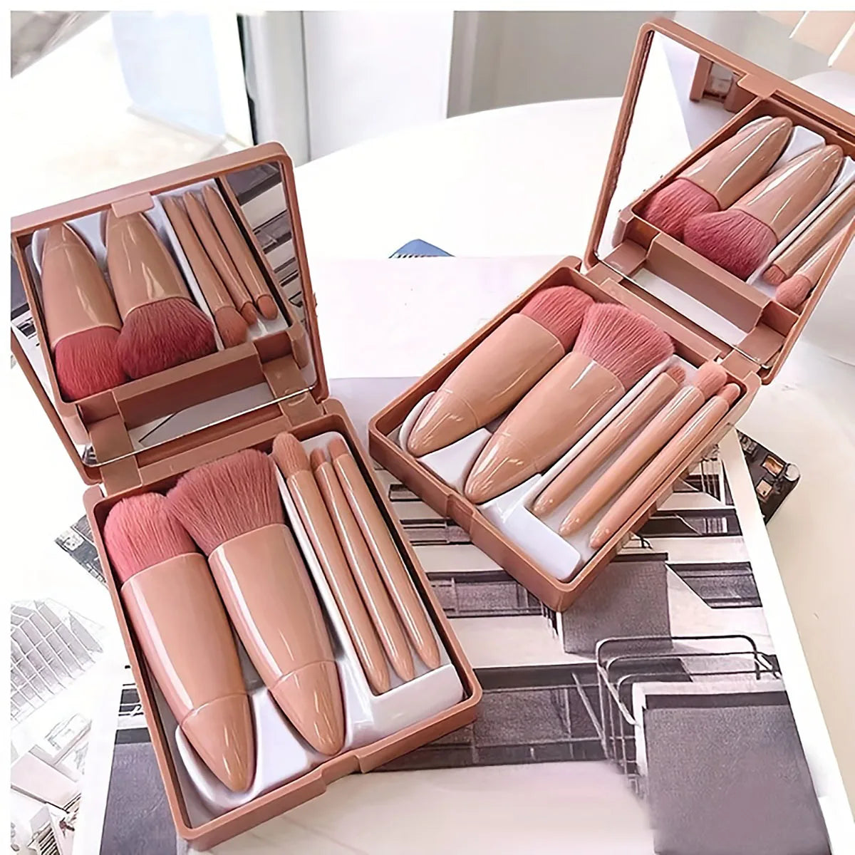 5Pcs Portable Makeup Brush Set With Mirror
