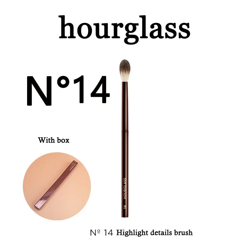hourglass N°14 Highlight details brush with box, perfect for applying highlighting makeup.